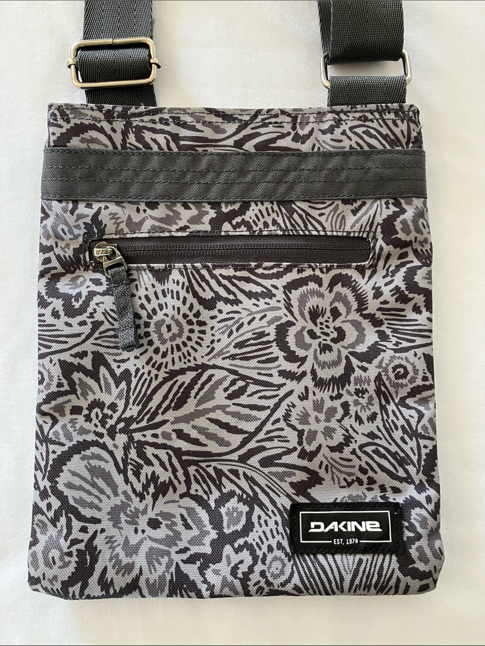 Dakine Jive Crossbody Bag Grey Floral - Picture 2 of 13